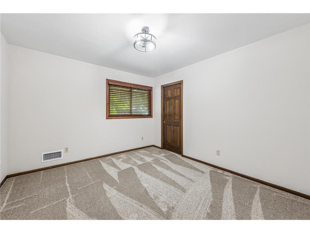 151 Choctaw Circle Chanhassen MN 55317 - Lotus Lake 7095761 image24