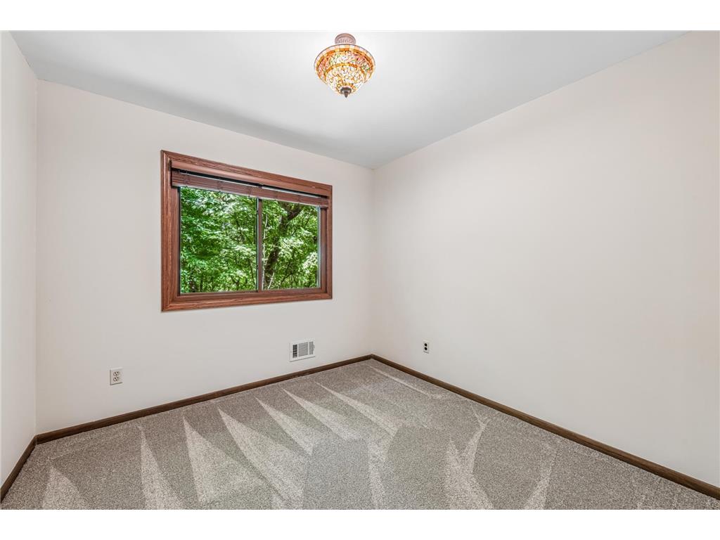 151 Choctaw Circle Chanhassen MN 55317 - Lotus Lake 7095761 image27