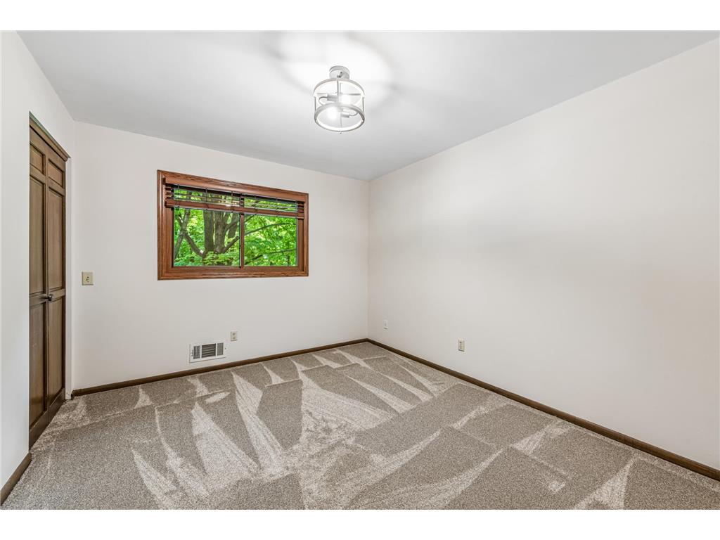 151 Choctaw Circle Chanhassen MN 55317 - Lotus Lake 7095761 image29
