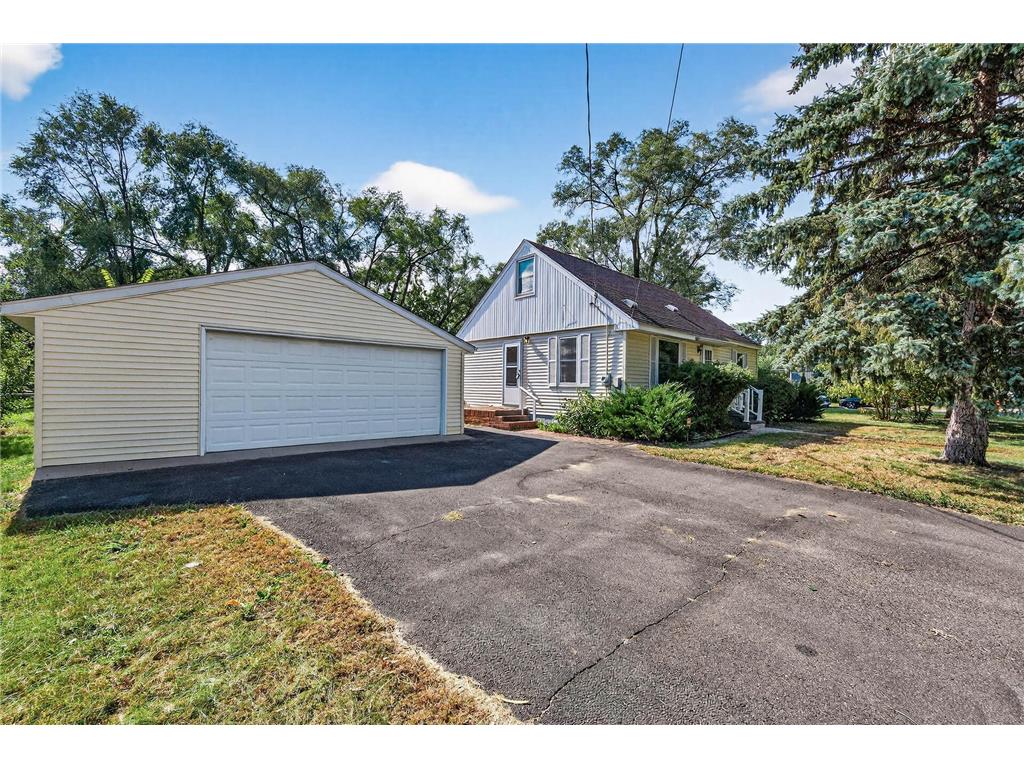 151 E 84th Street Bloomington MN 55420 6798998 image1