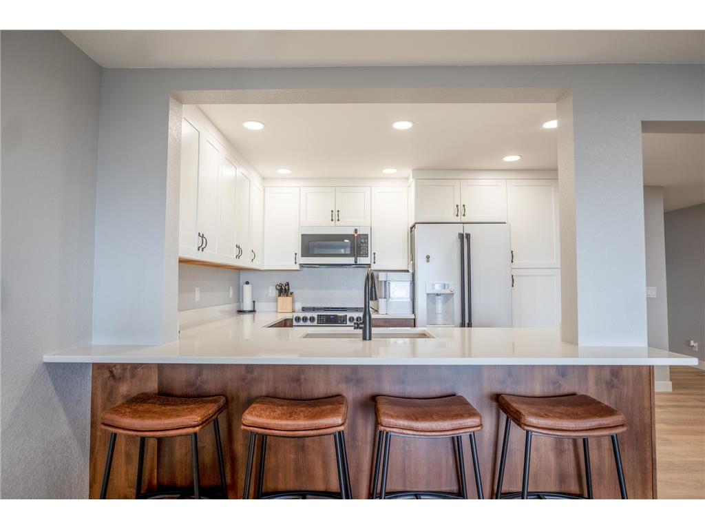151 Lake Avenue N #102 Spicer MN 56288 - Green 7085903 image13