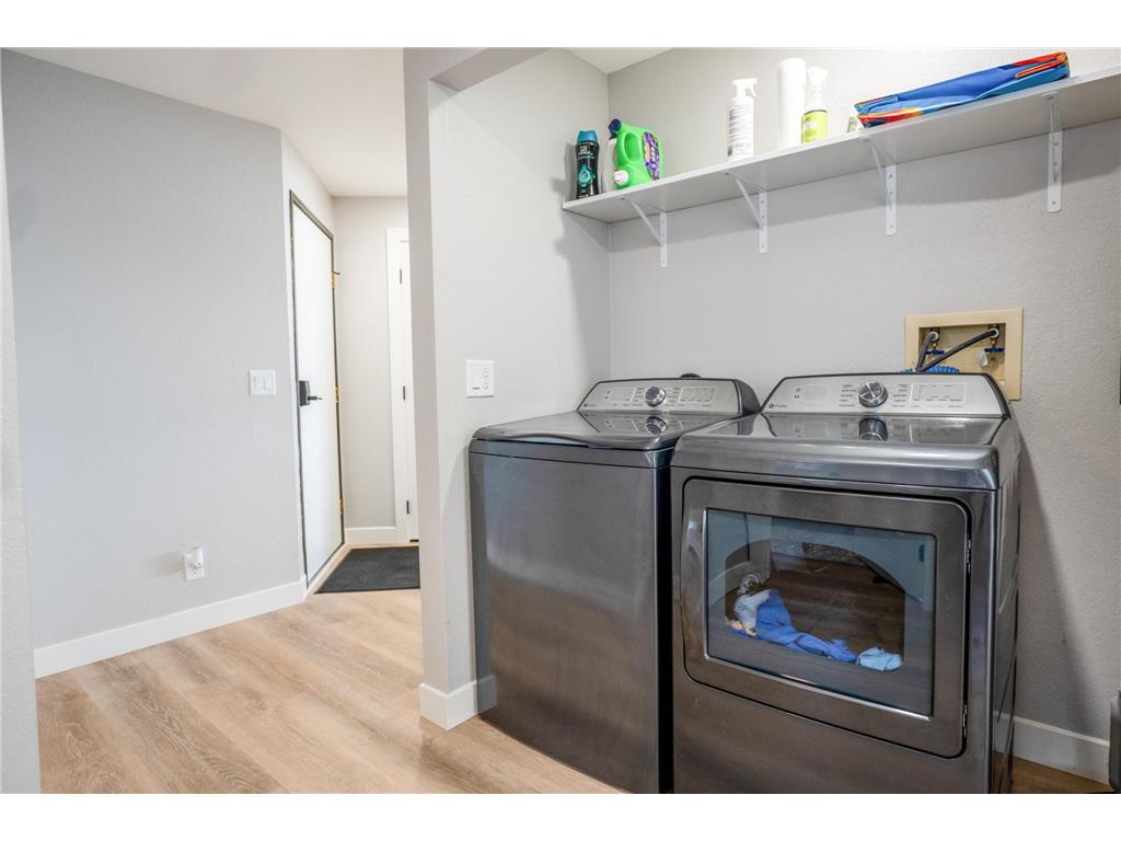 151 Lake Avenue N #102 Spicer MN 56288 - Green 7085903 image21