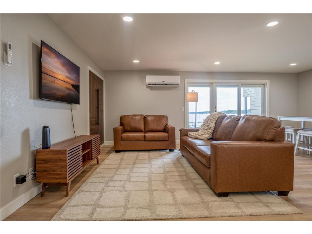 151 Lake Avenue N #102 Spicer MN 56288 - Green 7085903 image6