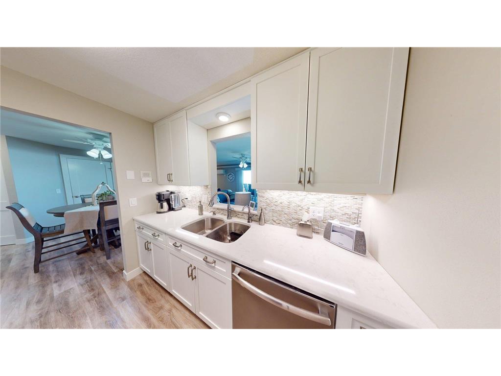 151 Lake Avenue N #106C Spicer MN 56288 - Green 7022444 image7