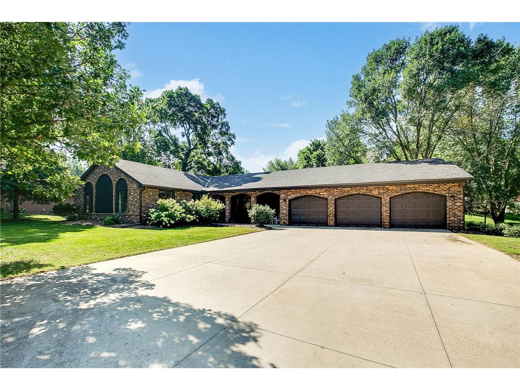 151 S Shannon Drive Shakopee MN 55379 6417036 image1
