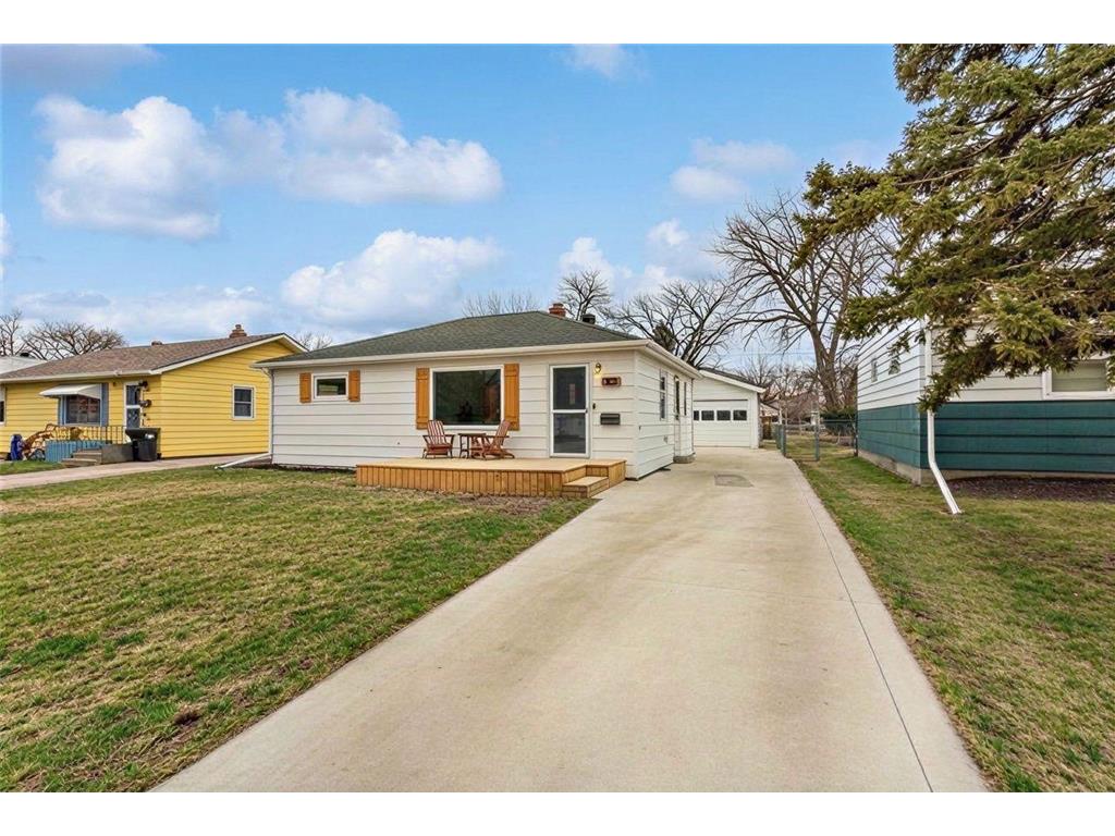 1510 15th Street S Fargo ND 58103 7035865 image1