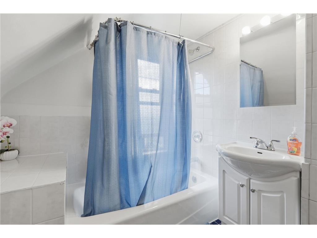 1510 35th Street E Minneapolis MN 55407 7105770 image13