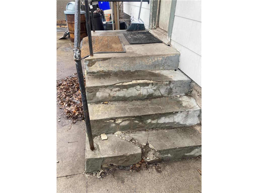 1510 44th Avenue N Minneapolis MN 55412 7049687 image3