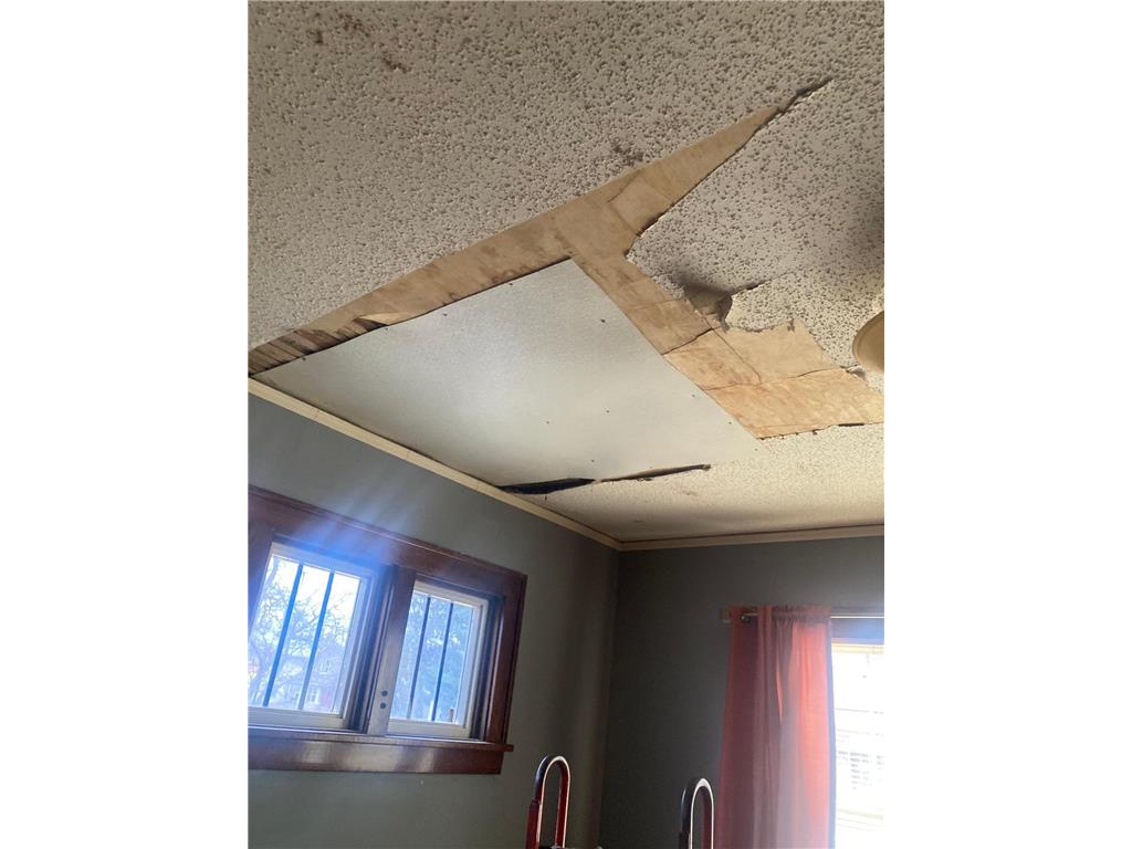 1510 44th Avenue N Minneapolis MN 55412 7049687 image8