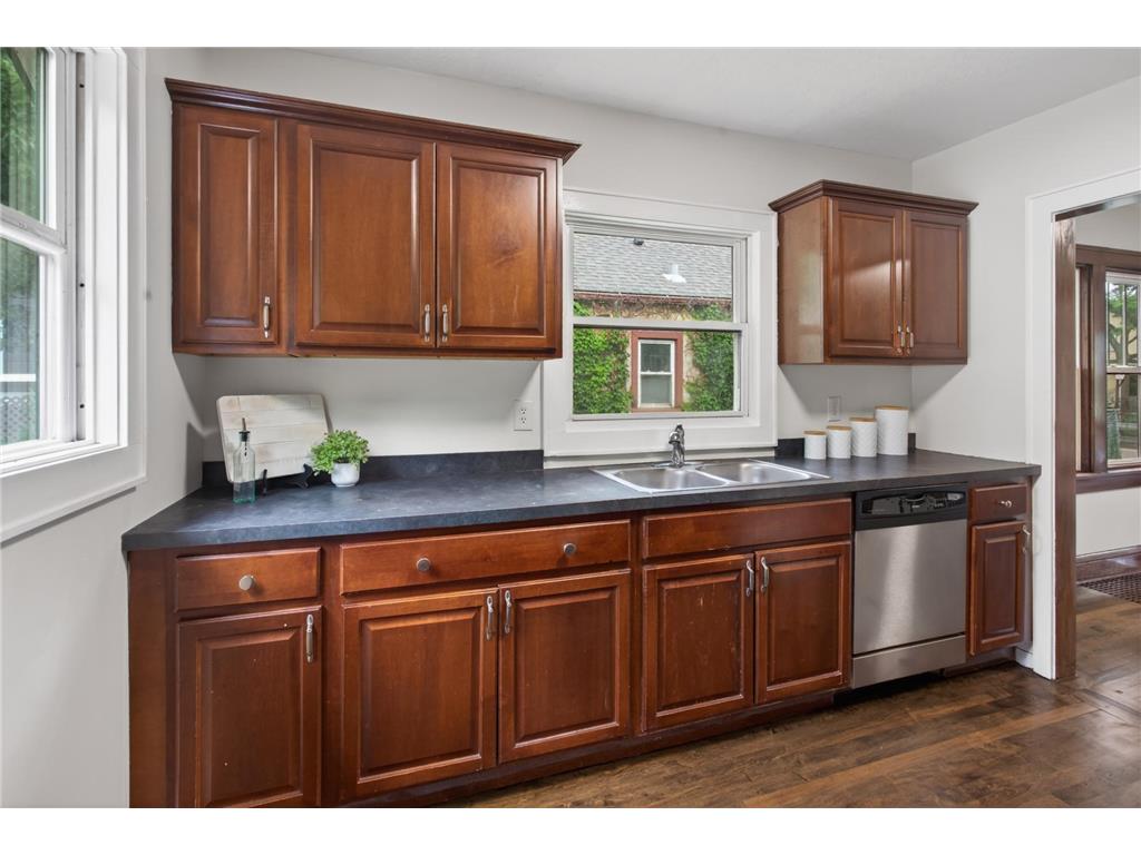 1510 44th Avenue N Minneapolis MN 55412 7090735 image9