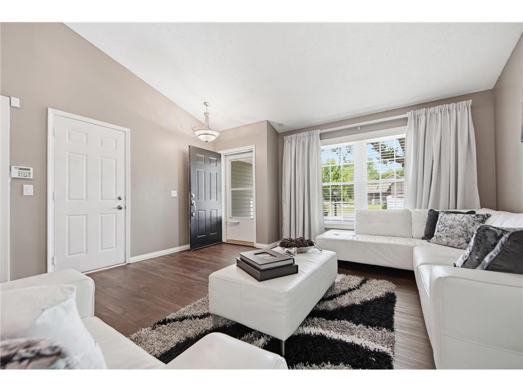 15100 Lac Lavon Drive Burnsville MN 55306 7079602 image11