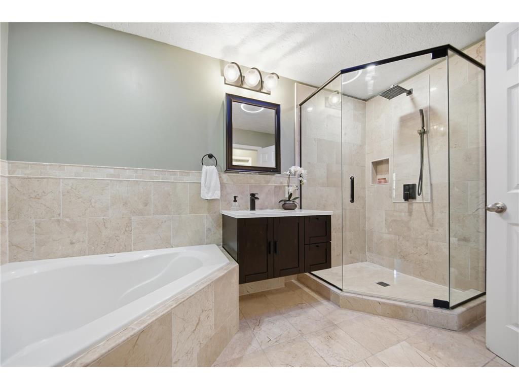 15100 Lac Lavon Drive Burnsville MN 55306 7079602 image29