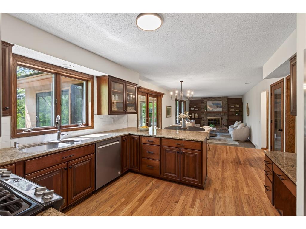15104 Chestnut Circle Burnsville MN 55306 7072729 image6