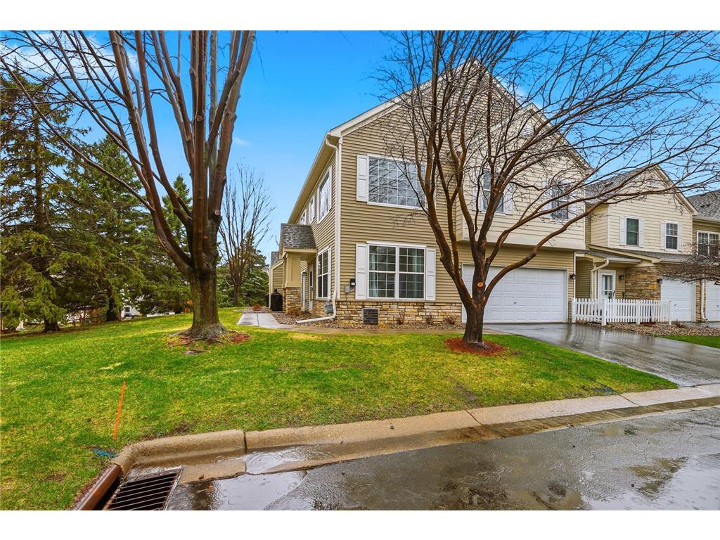 15107 Dunwood Trail Apple Valley MN 55124 7042615 image1