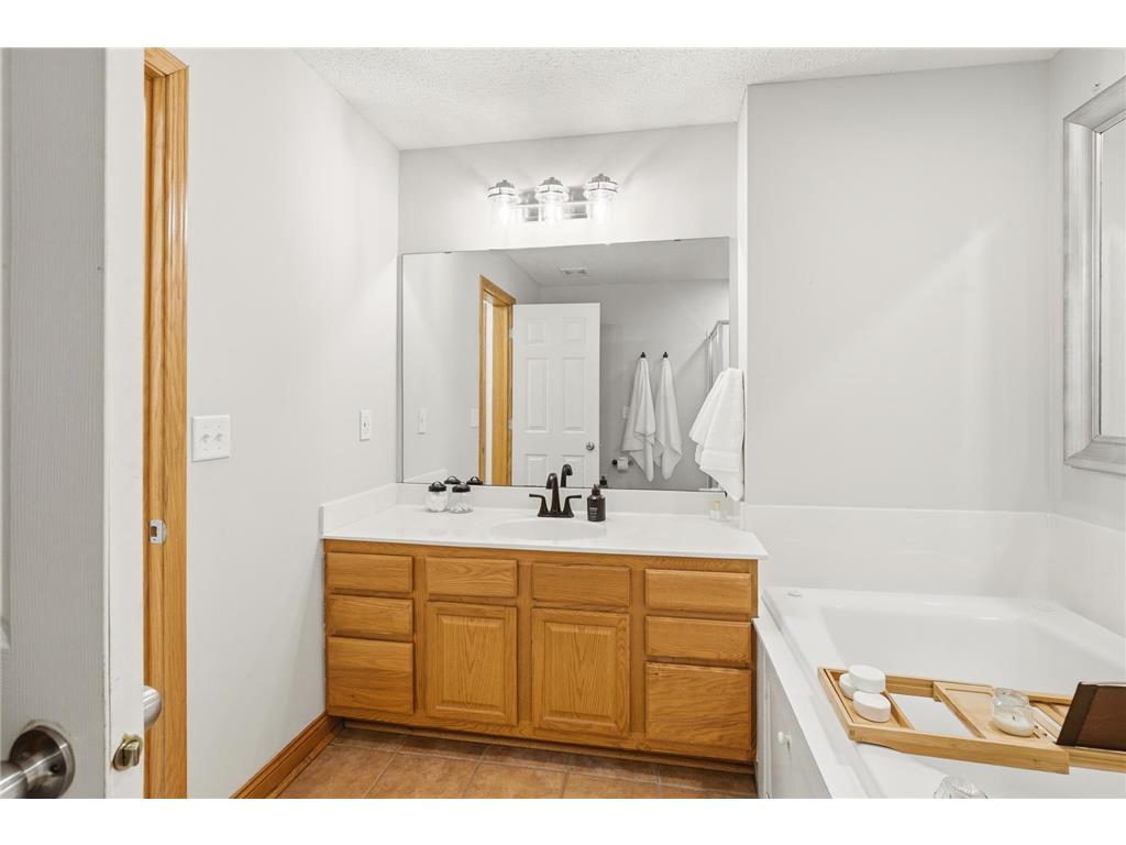 15107 Dunwood Trail Apple Valley MN 55124 7042615 image28