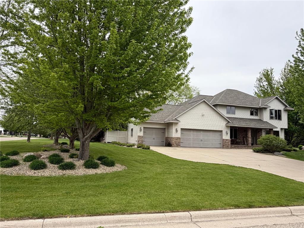 1511 3rd Street NE Willmar MN 56201 7075726 image1