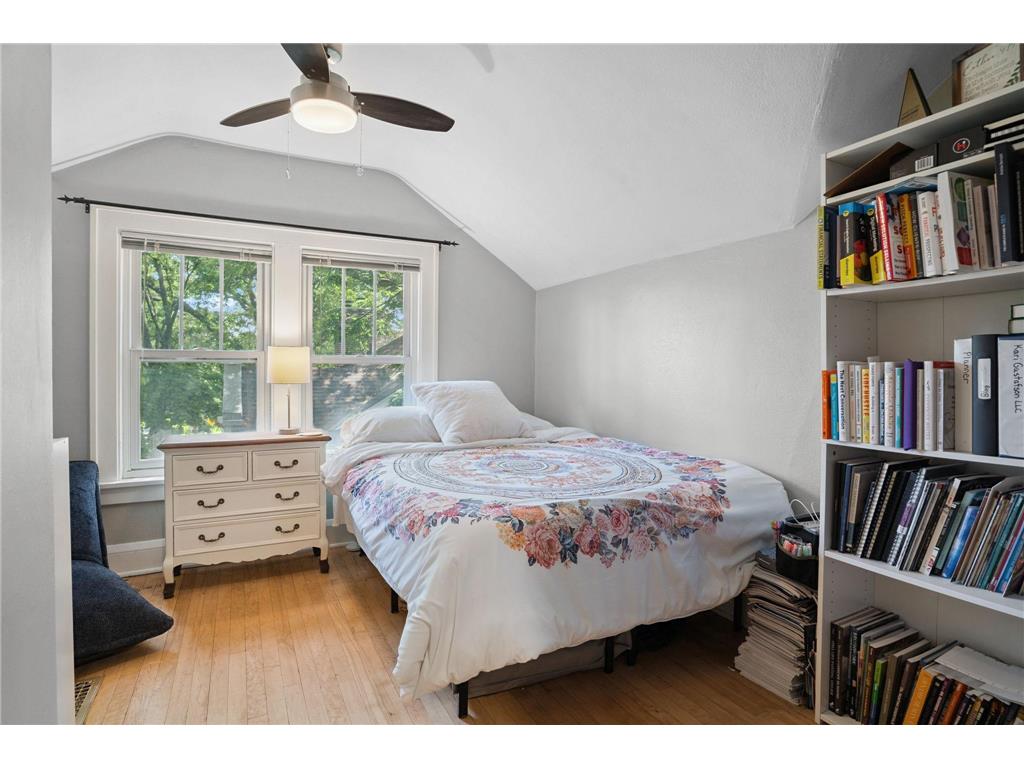 1511 Branston Street Saint Paul MN 55108 6786623 image20