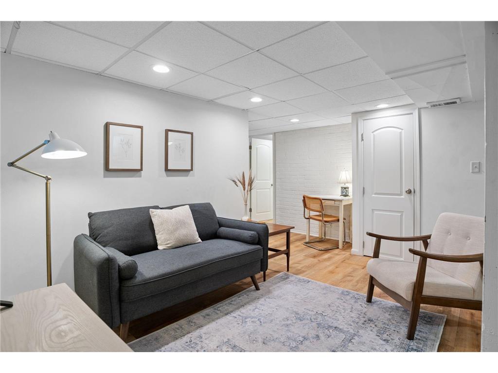 1511 Branston Street Saint Paul MN 55108 6786623 image24