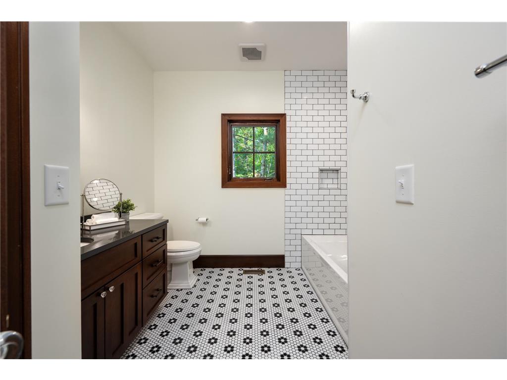 1511 S Lake Drive Shell Lake WI 54871 - Shell 7013937 image67