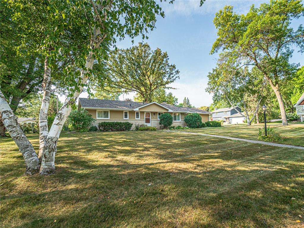 15113 Williston Lane, MN 55345 MLS 6433206 Edina Realty