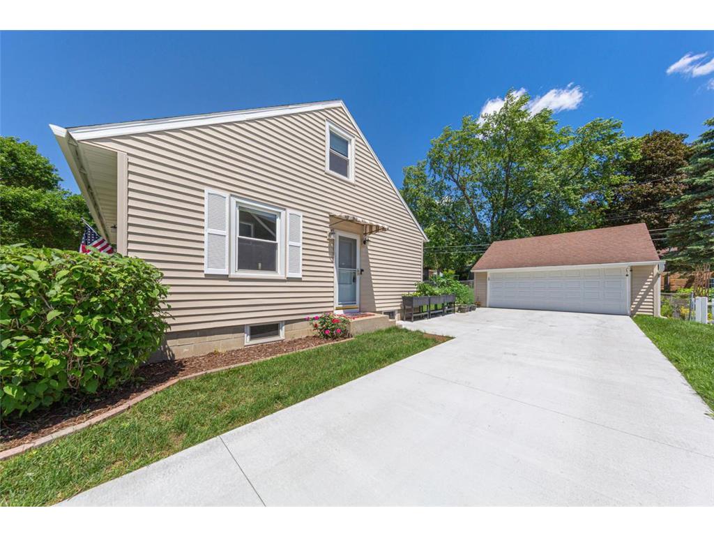 1512 10th Avenue NE Rochester MN 55906 7092469 image3