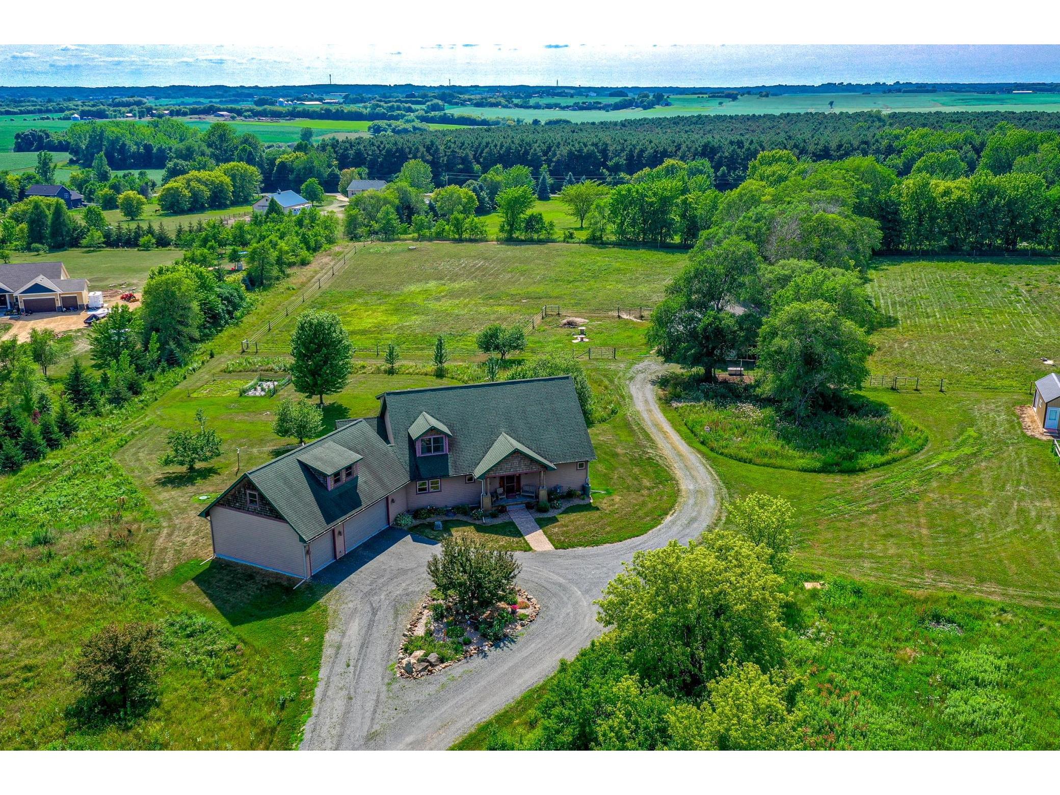 1512 76th Avenue, Roberts, WI, 54023 MLS 6023254 Edina Realty