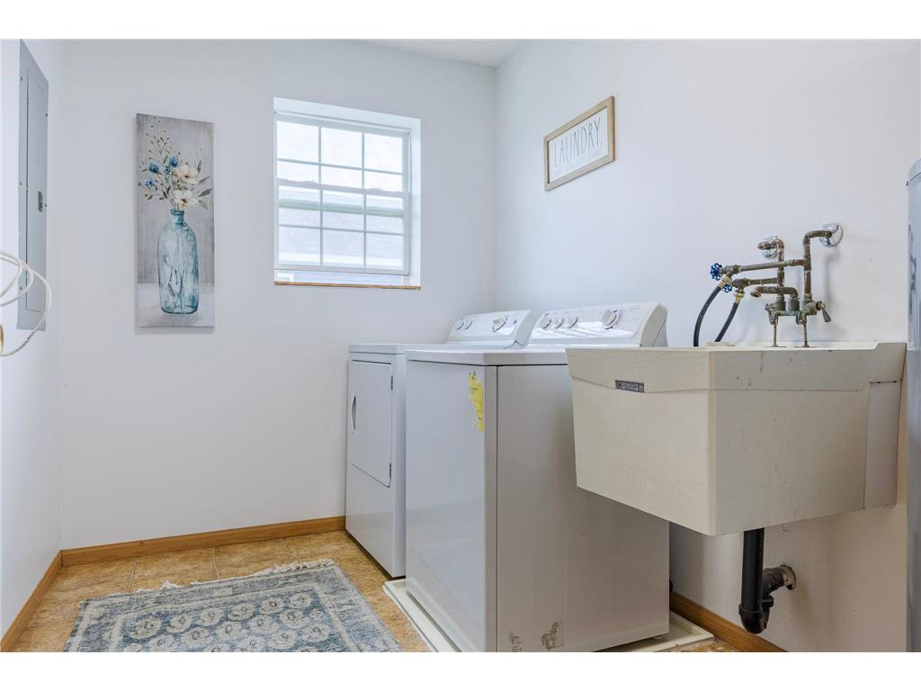 1512 Albemarle Street Saint Paul MN 55117 7103726 image18