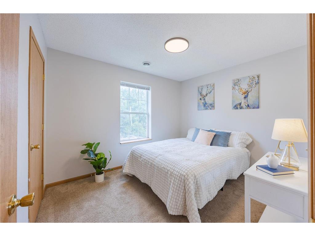 1512 Albemarle Street Saint Paul MN 55117 7103726 image20