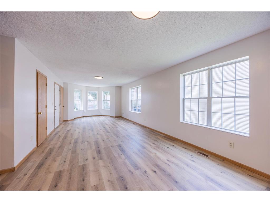 1512 Albemarle Street Saint Paul MN 55117 7103726 image26