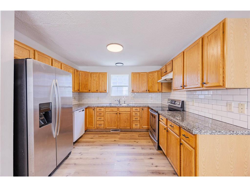 1512 Albemarle Street Saint Paul MN 55117 7103726 image30