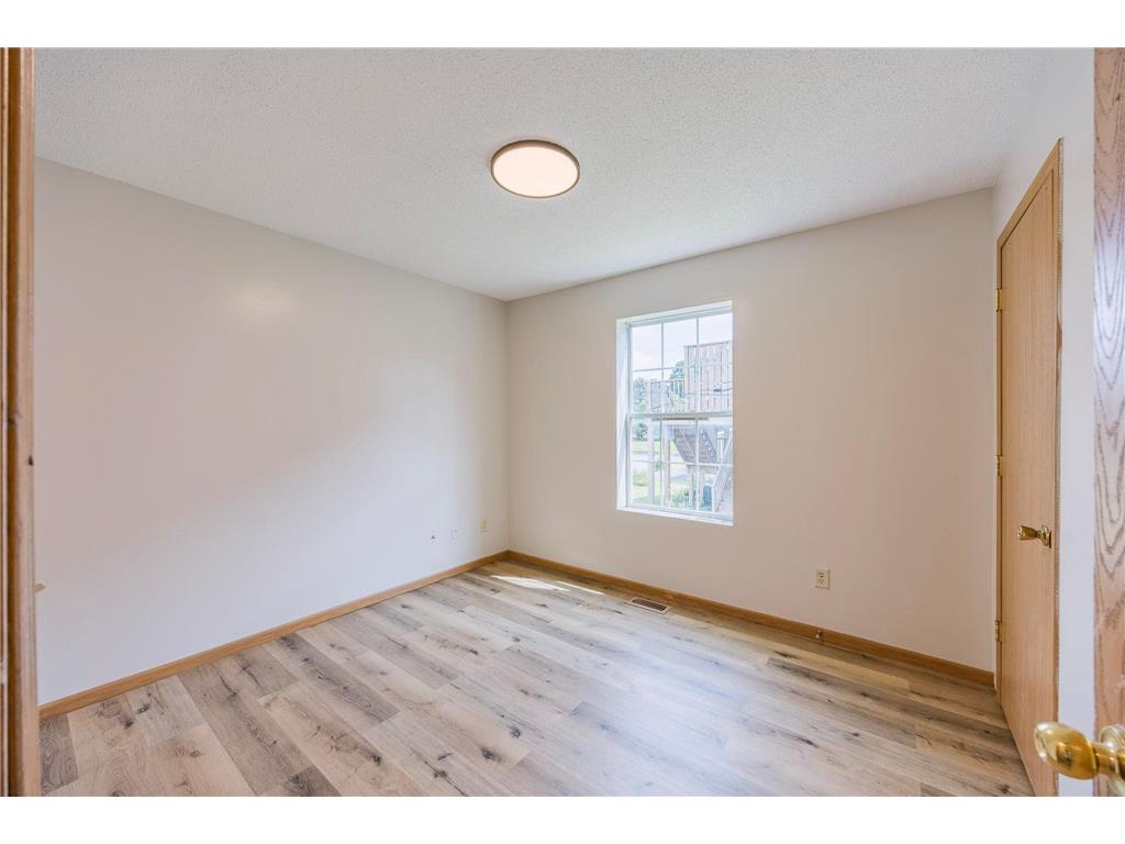 1512 Albemarle Street Saint Paul MN 55117 7103726 image34
