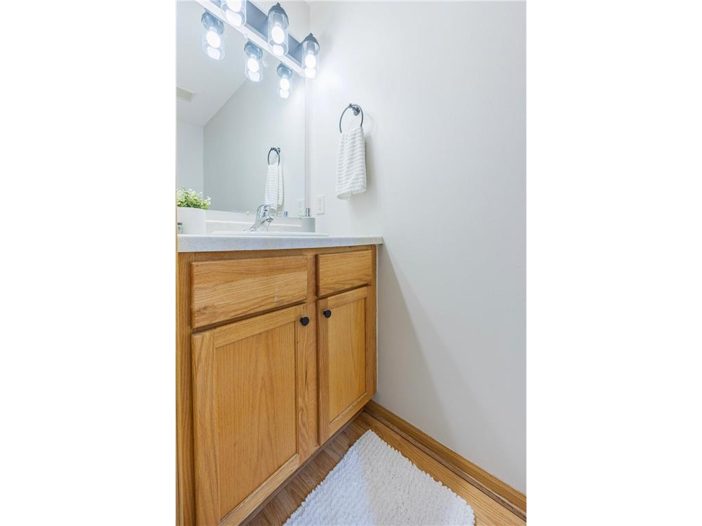 1512 Albemarle Street Saint Paul MN 55117 7103726 image4