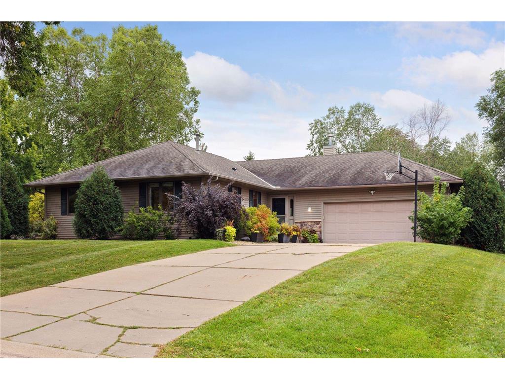 1512 Briarknoll Drive Arden Hills MN 55112 6262136 image1