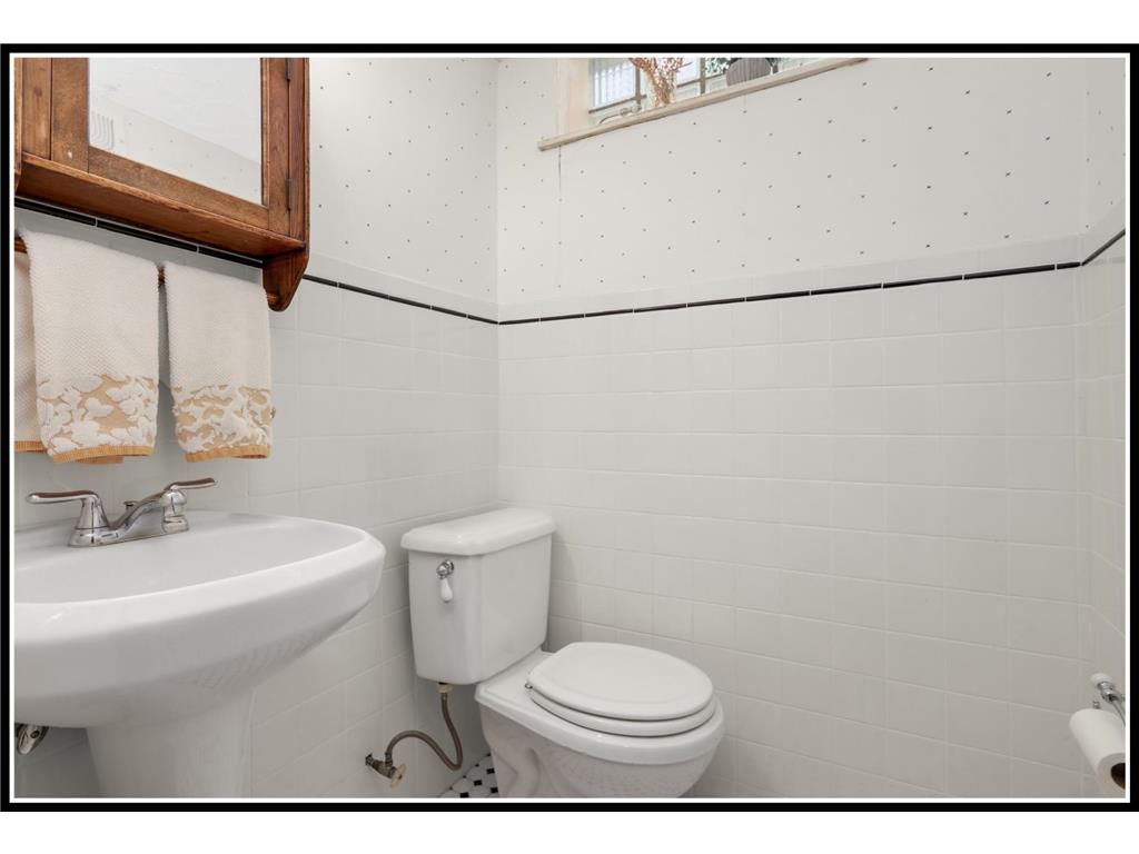 15125 Glen Oak Street Minnetonka MN 55345 7048448 image34