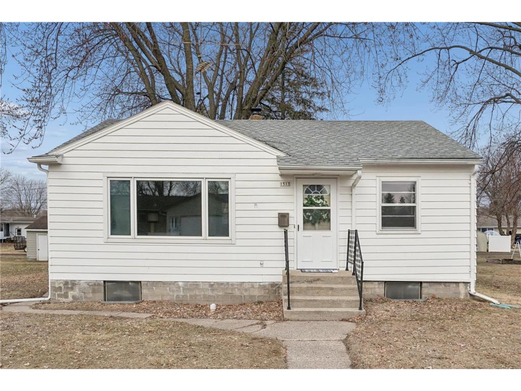 1513 Armstrong Avenue N Glencoe MN 55336 7033322 image1