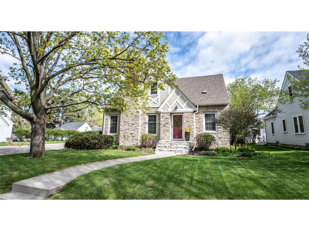 1513 Hoyt Avenue W Falcon Heights MN 55108 7068515 image1