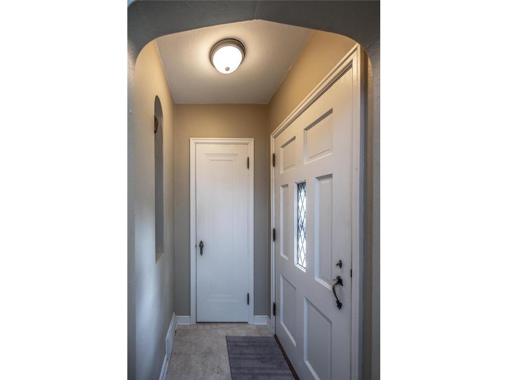 1513 Hoyt Avenue W Falcon Heights MN 55108 7068515 image11