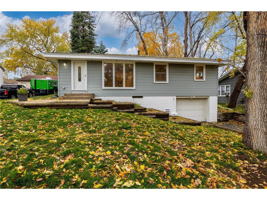 1513 Independence Avenue N Golden Valley MN 55427 6451585 image1