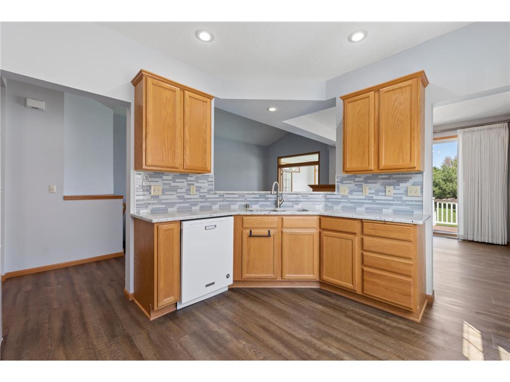 15130 Dutchman Way Apple Valley MN 55124 7018832 image6