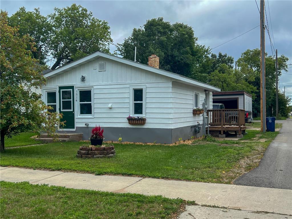 1514 America Avenue NW Bemidji MN 56601 6581241 image1