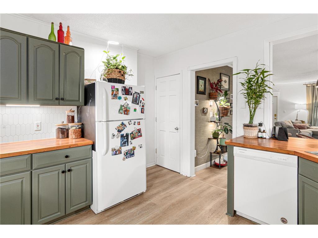 1515 Blair Ave Saint Paul MN 55104 7045155 image11