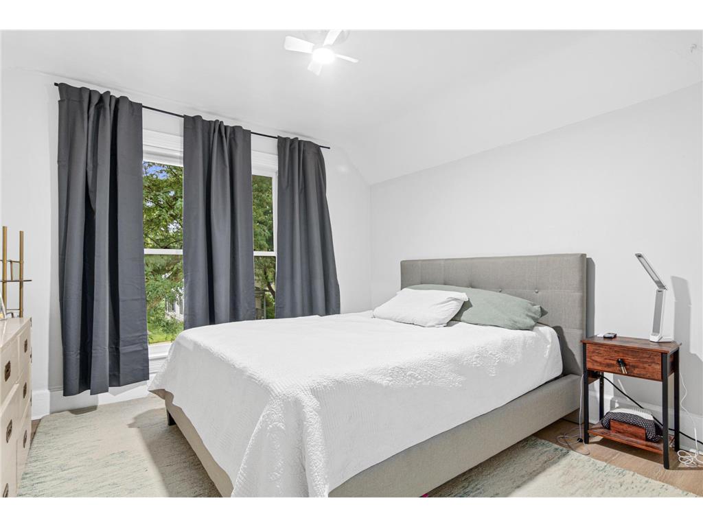 1515 Blair Ave Saint Paul MN 55104 7045155 image12