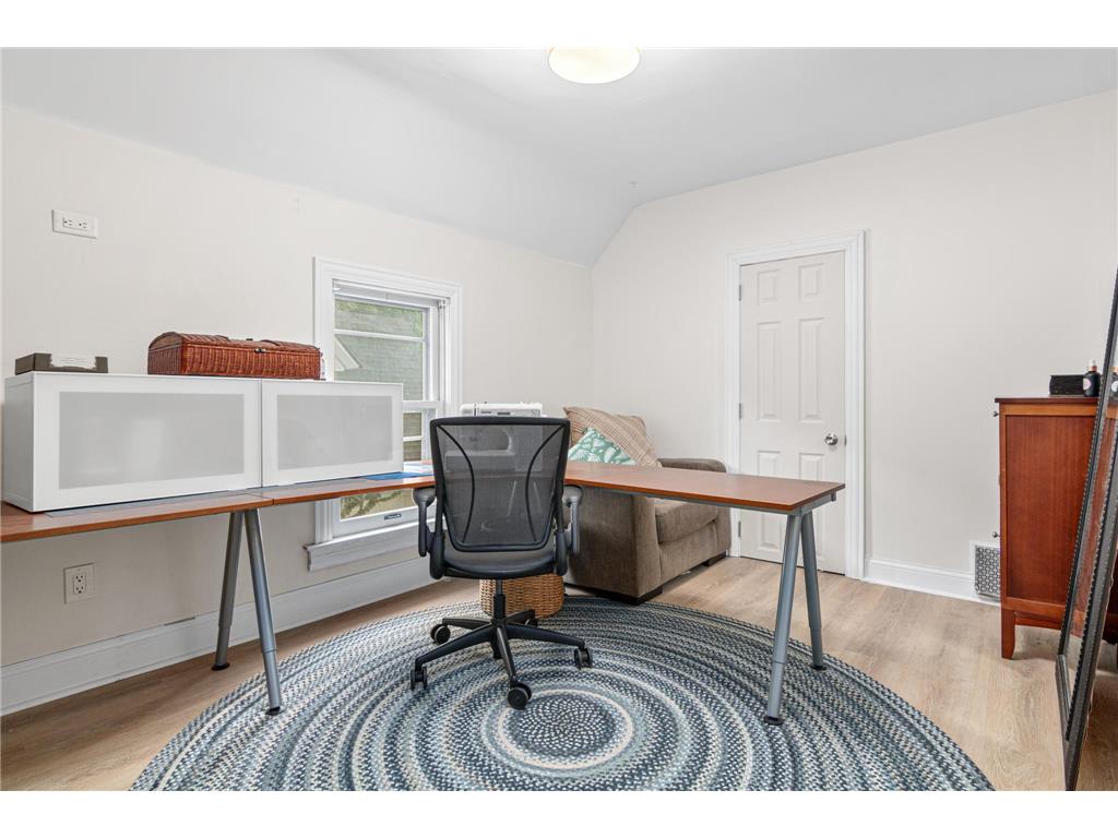 1515 Blair Ave Saint Paul MN 55104 7045155 image14