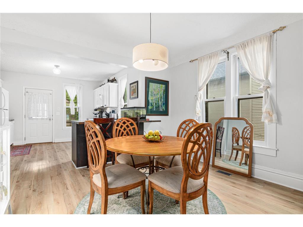 1515 Blair Ave Saint Paul MN 55104 7045155 image24