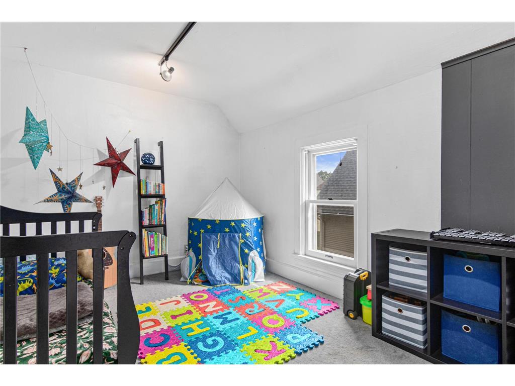 1515 Blair Ave Saint Paul MN 55104 7045155 image31