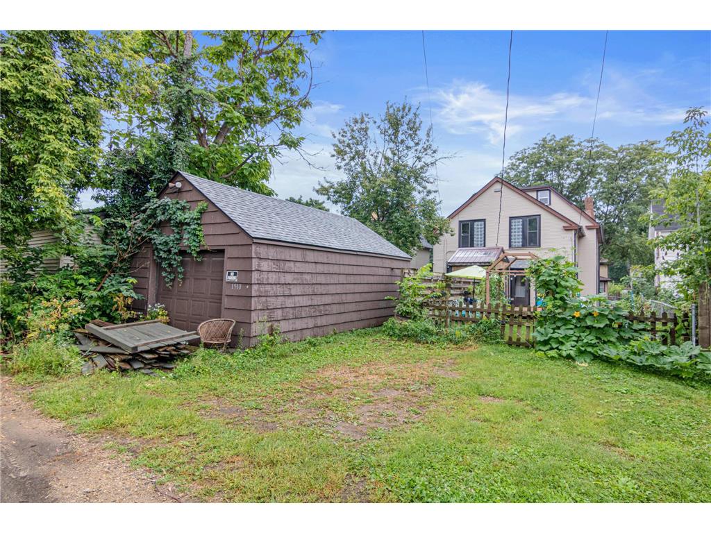 1515 Blair Ave Saint Paul MN 55104 7045155 image40