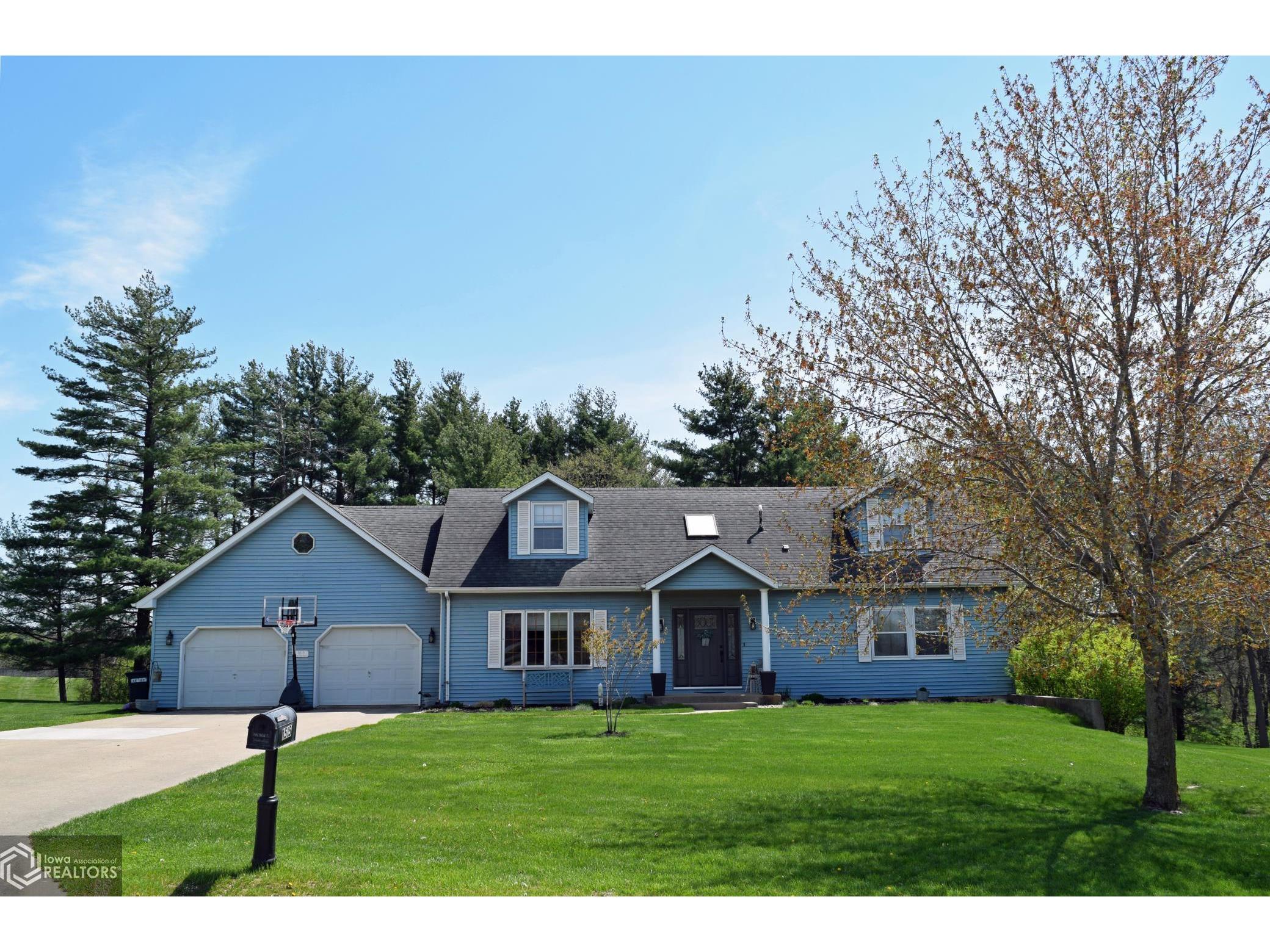 1515 Lone Oak Circle, Fairfield, IA 52556 MLS 6018274 Edina Realty