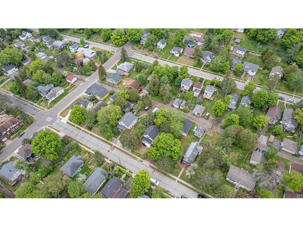 1515 N 8th Avenue E Duluth MN 55805 7087645 image29