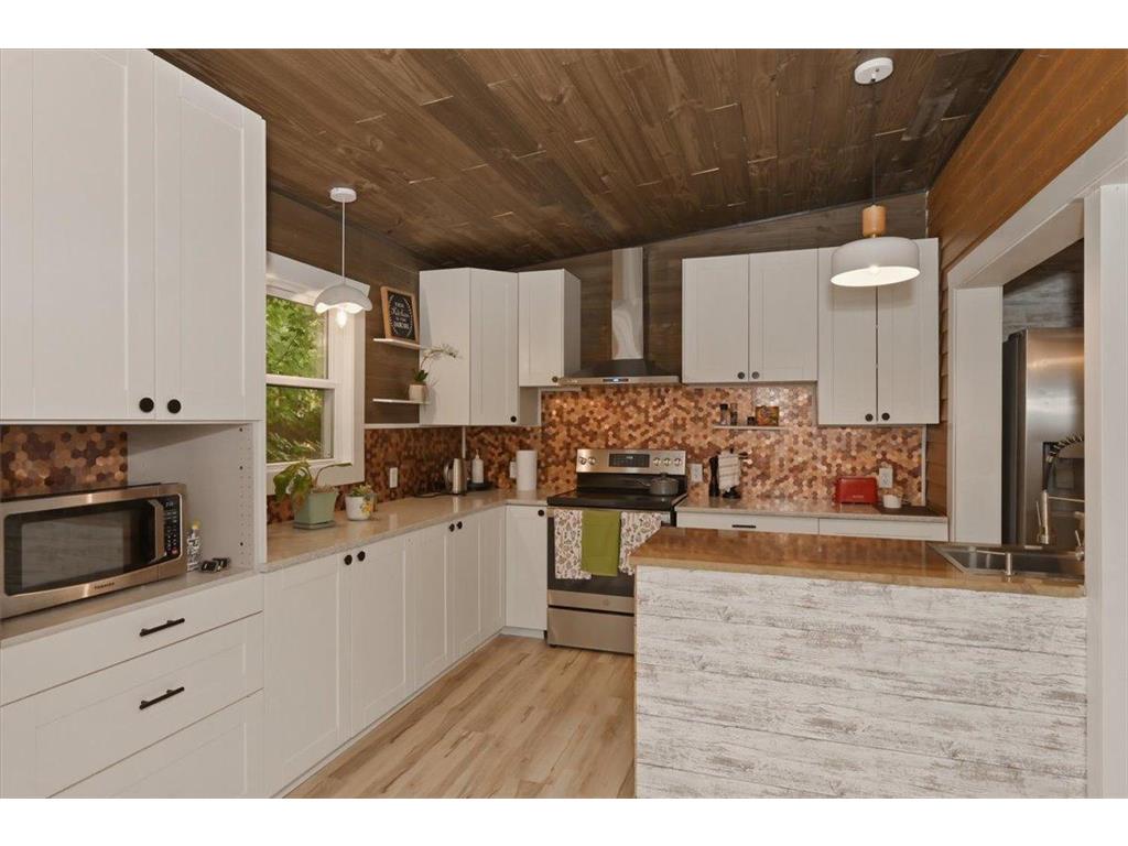 1515 N 9th Avenue E Duluth MN 55805 7110972 image10