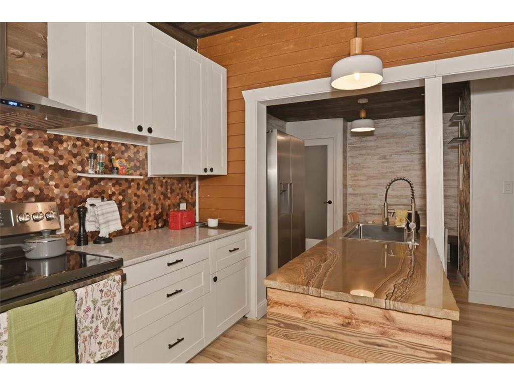 1515 N 9th Avenue E Duluth MN 55805 7110972 image11